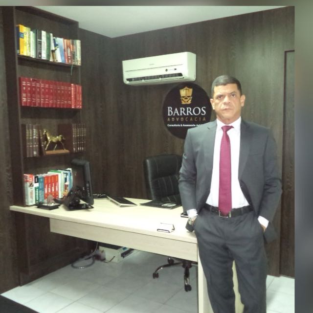 Advogado André de Oliveira Barros